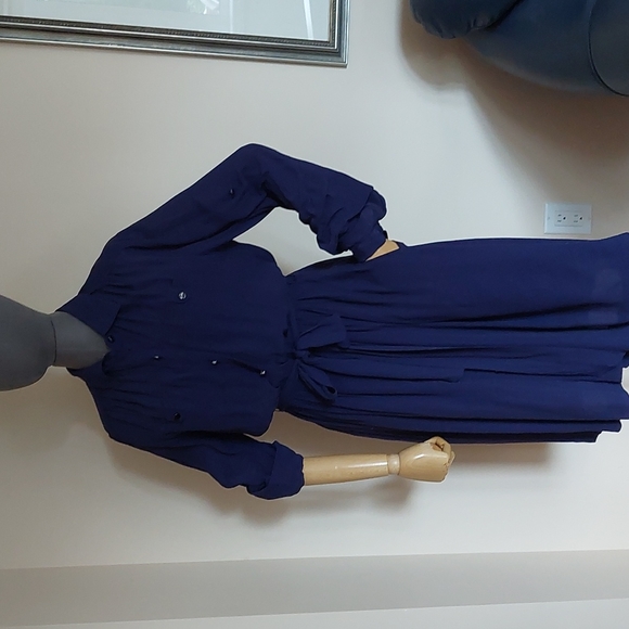 Banana Republic shirtdress - Picture 2 of 4